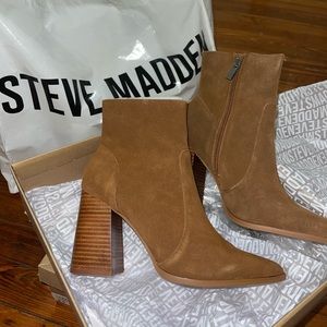 Steve Madden: Julina Brown Suede size 8.5
